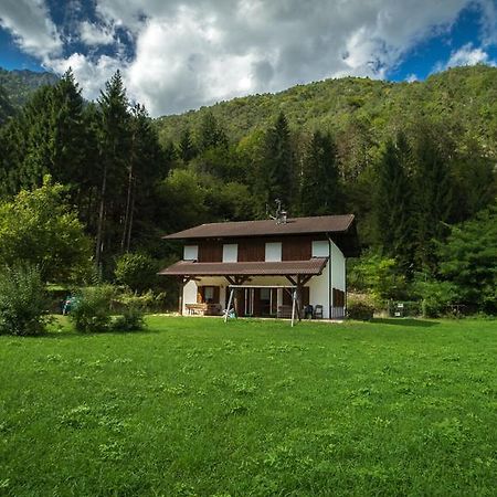 Casa Al Portico Daire Pieve Di Ledro Dış mekan fotoğraf
